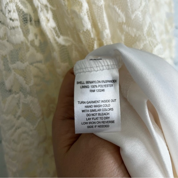 Wallflower Lace Dress - Picture 8 of 10